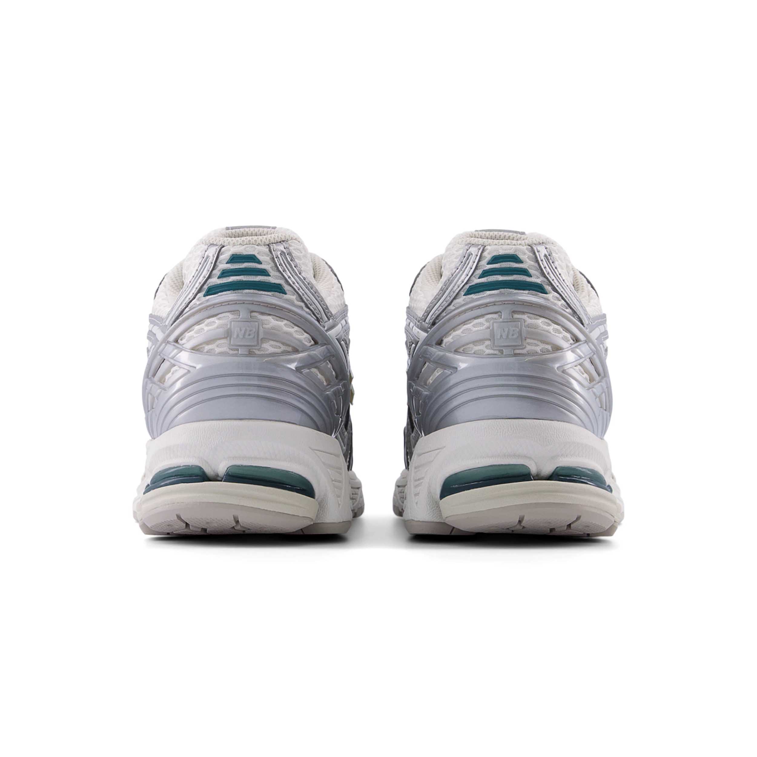 New Balance 1906 Sneaker Silver Metallic/Sea Salt